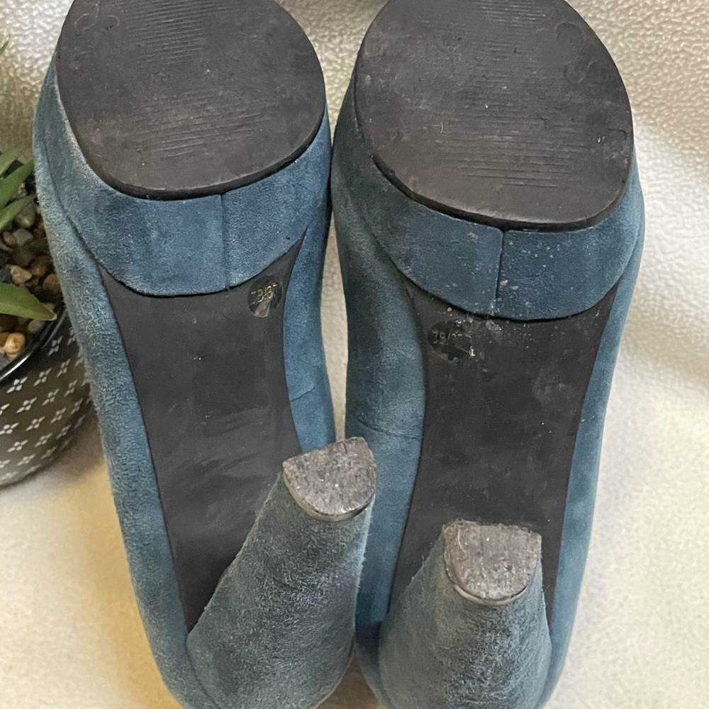 Jessica Simpson heels - Picture 6 of 8